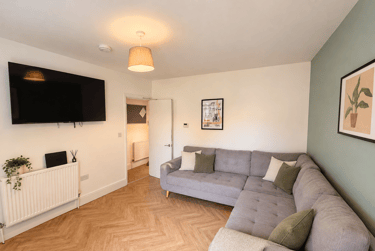 5 bed house, Beckhampton Road, Twerton, Bath, BA23LL - Image 1