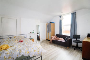7 bed house, Derby Road, Lenton, Nottingham, NG72DP - Image 2