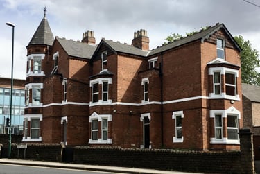 7 bed house, Derby Road, Lenton, Nottingham, NG72DP - Image 1