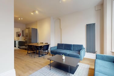 6 bed house, Alfreton Road, Radford, Nottingham, NG73JL - Image 2