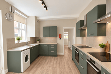 7 bed house, Derby Road, City Centre, Loughborough, LE115AG - Image 1