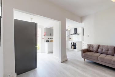 5 bed house, Wallace Avenue, Victoria Park, Manchester, M145HH - Image 3