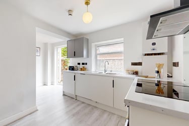 5 bed house, Wallace Avenue, Victoria Park, Manchester, M145HH - Image 4