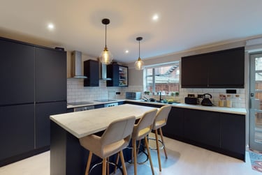 8 bed house, North Sherwood Street, Arboretum, Nottingham, NG14EN - Image 1