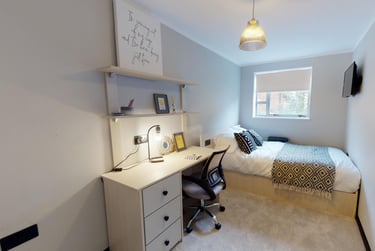 8 bed house, North Sherwood Street, Arboretum, Nottingham, NG14EN - Image 1