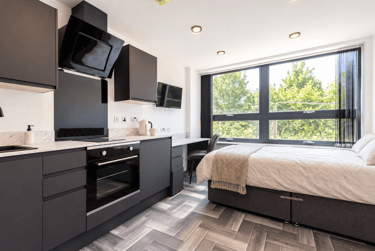 1 bed house, Graduation House, Beeston, Nottingham, NG94HL - Image 1