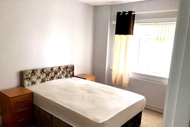 2 bed flat, Sandringham Crescent, Moortown, Leeds, LS178DE - Image 4