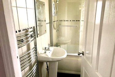 2 bed flat, Sandringham Crescent, Moortown, Leeds, LS178DE - Image 6