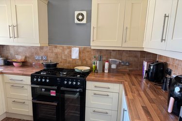 1 bed house, 6 Dragon Parade, Cookridge, Leeds, HG15DA - Image 2