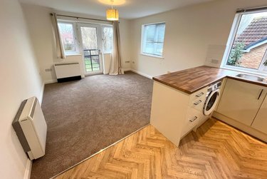 2 bed flat, Yearsley House, Clifton, York, YO318SZ - Image 2