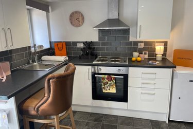 1 bed flat, Flat 4, 92 Austhorpe Road, Harehills, Leeds, LS158DZ - Image 4