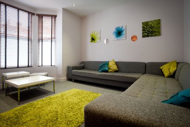 9 bed house, Norwood Terrace, Hyde Park, Leeds, LS61EA - Image 1
