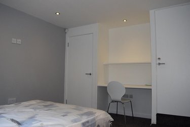 6 bed house, Queens Road, Hyde Park, Leeds, LS61HU - Image 2