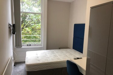 4 bed flat, 67 Clarendon Road, Woodhouse, Leeds, LS29DR - Image 2