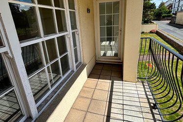 3 bed flat, Pencarwick House, Exminster, Exeter, EX82BB - Image 1
