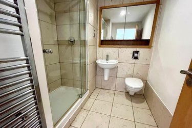2 bed flat, Magellan House, Clarence Dock, Leeds, LS101JG - Image 10