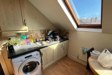 1 bed house, Room 1, 1a Darnley Road, West park, Leeds, LS165JF - Image 4