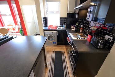 4 bed house, Mayville Street, Burley, Leeds, LS61ND - Image 9