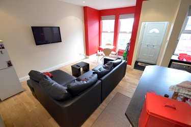 4 bed house, Mayville Street, Burley, Leeds, LS61ND - Image 2