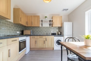 4 bed flat, Morrison Circus, Haymarket, Edinburgh, EH38DX - Image 5