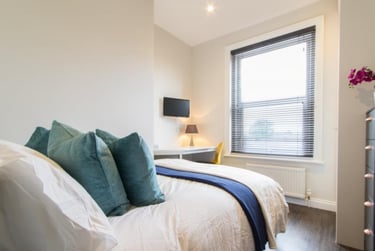 8 bed house, Fulford Road, Grange Garth, York, YO104BD - Image 2