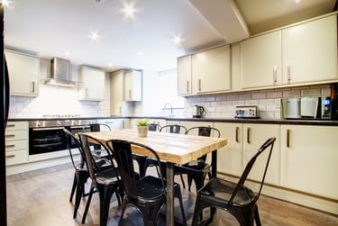 8 bed house, Derby Road, Fallowfield, Manchester, M146RE - Image 3