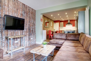 8 bed house, Sherwood Avenue, Fallowfield, Manchester, M146EA - Image 1