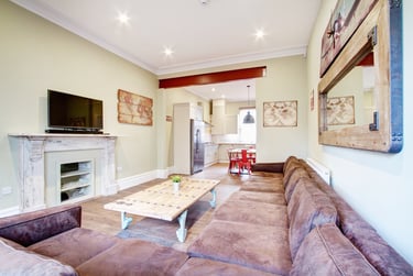 7 bed house, Waterloo Road, Radford, Nottingham, NG74AU - Image 1