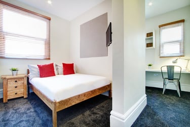 7 bed house, Waterloo Road, Radford, Nottingham, NG74AU - Image 5