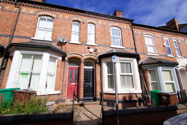 4 bed house, Forest Grove, Arboretum, Nottingham, NG14HS - Image 2