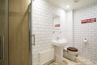 6 bed house, Brudenell Mount, Hyde Park, Leeds, LS61HS - Image 2