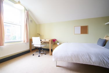 6 bed house, Albert Grove, Radford, Nottingham, NG71PA - Image 2