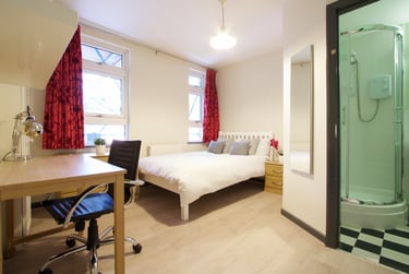5 bed house, Lenton Boulevard, Lenton, Nottingham, NG72ES - Image 2