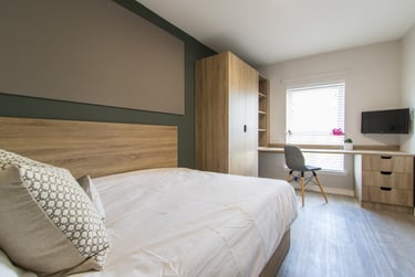 4 bed flat, Morrison Circus, Haymarket, Edinburgh, EH38DX - Image 3