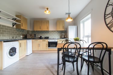 4 bed flat, Morrison Circus, Haymarket, Edinburgh, EH38DX - Image 9