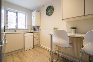 3 bed flat, Victoria Road, Hyde Park, Leeds, LS61PD - Image 5