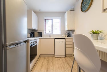 3 bed flat, Victoria Road, Hyde Park, Leeds, LS61PD - Image 6