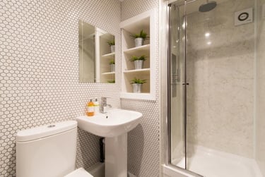 3 bed flat, Victoria Road, Hyde Park, Leeds, LS61PD - Image 4