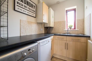 3 bed flat, Victoria Road, Hyde Park, Leeds, LS61PD - Image 3