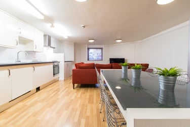 6 bed flat, Ladybarn Road, Fallowfield, Manchester, M146WN - Image 5