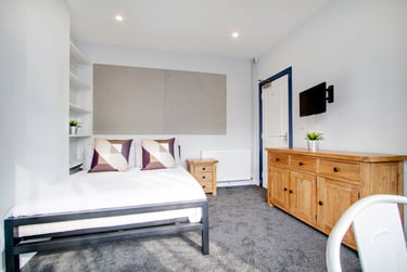 6 bed house, Kimbolton Avenue, Radford, Nottingham, NG71PT - Image 3
