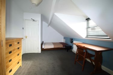 6 bed house, Park Road, Shelthorpe, Loughborough, LE112HH - Image 8