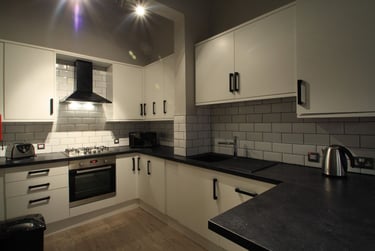 6 bed house, Woodsley Road, Woodhouse, Leeds, LS29LZ - Image 3