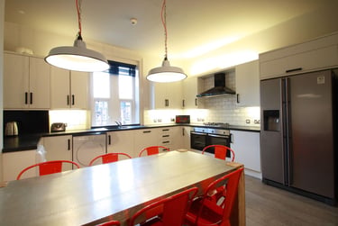 7 bed house, Woodsley Road, Woodhouse, Leeds, LS29LZ - Image 7