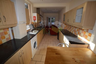 5 bed house, Clarendon Park Road, Clarendon Park, Leicester, LE23AG - Image 10