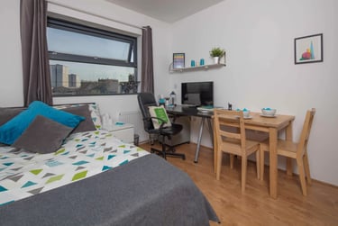 Silver Studio at Smart Student Accommodation, 3-5 Thane Villas, Holloway, London, N77PH - Image 1