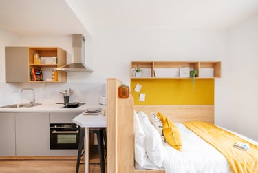 Studio Silver at Hillfort House, Moulsecoomb Way, Lewes Road, Brighton, BN24PB - Image 1