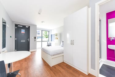 Studio Platinum at Tramways, Crewe Street, City Centre, Chester, CH13AE - Image 2