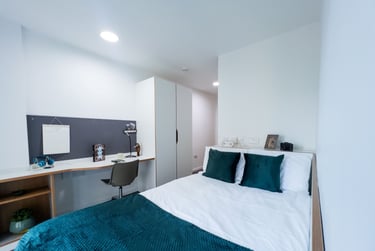 Ensuite Gold at Dobbie’s Point, North Hanover Street, City Centre, Glasgow, G40PY - Image 2