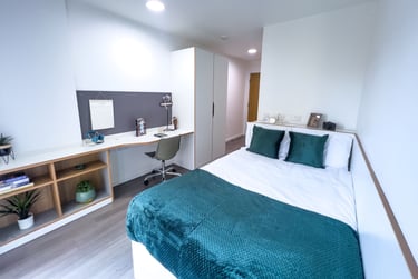 Ensuite Gold Plus Upper Floor at Dobbie’s Point, North Hanover Street, City Centre, Glasgow, G40PY - Image 1